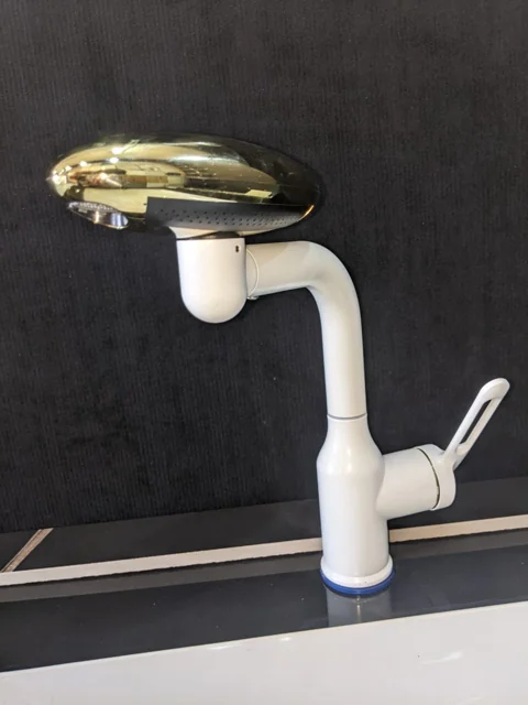 Luxury Dual-Tone White & Gold Pull-Out Kitchen Basin Faucet